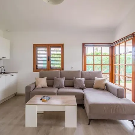 Maspalomas Palms Premium Bungalow, Private, Relaxing, Swimming Pool Apartment