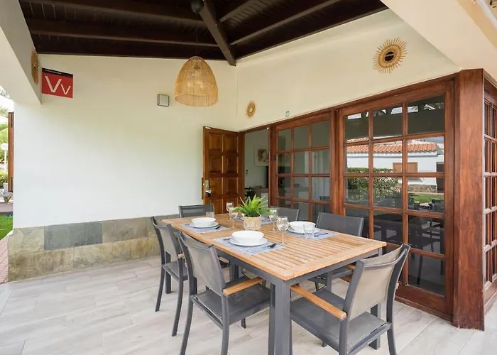 Palms Premium Bungalow, Private, Relaxing, Swimming Pool Апартаменты *