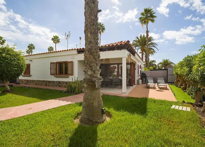 Palms Premium Bungalow, Private, Relaxing, Swimming Pool Апартаменты Маспаломас