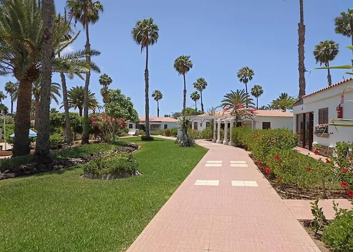 Апартаменты Palms Premium Bungalow, Private, Relaxing, Swimming Pool Маспаломас