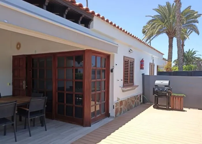 Palms Premium Bungalow, Private, Relaxing, Swimming Pool * Маспаломас